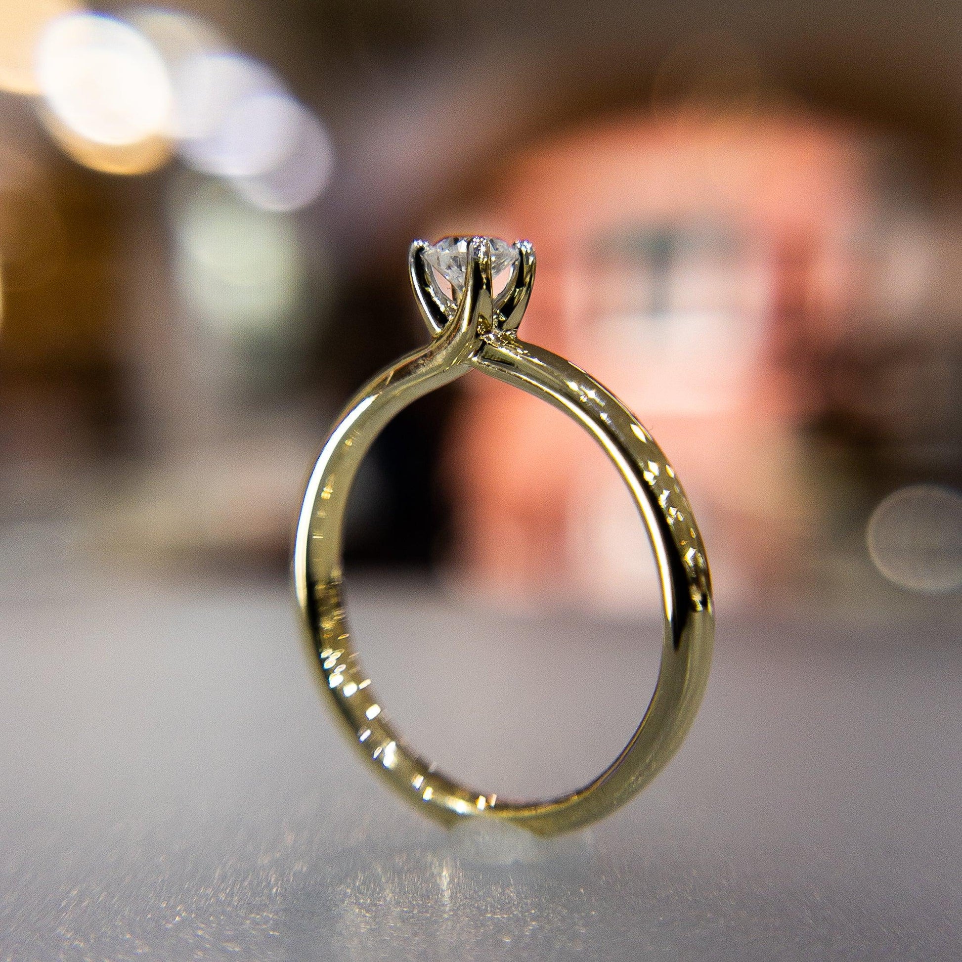 Anillo de Compromiso Solitario con Diamante de 20 puntos - Vanessa Joyas