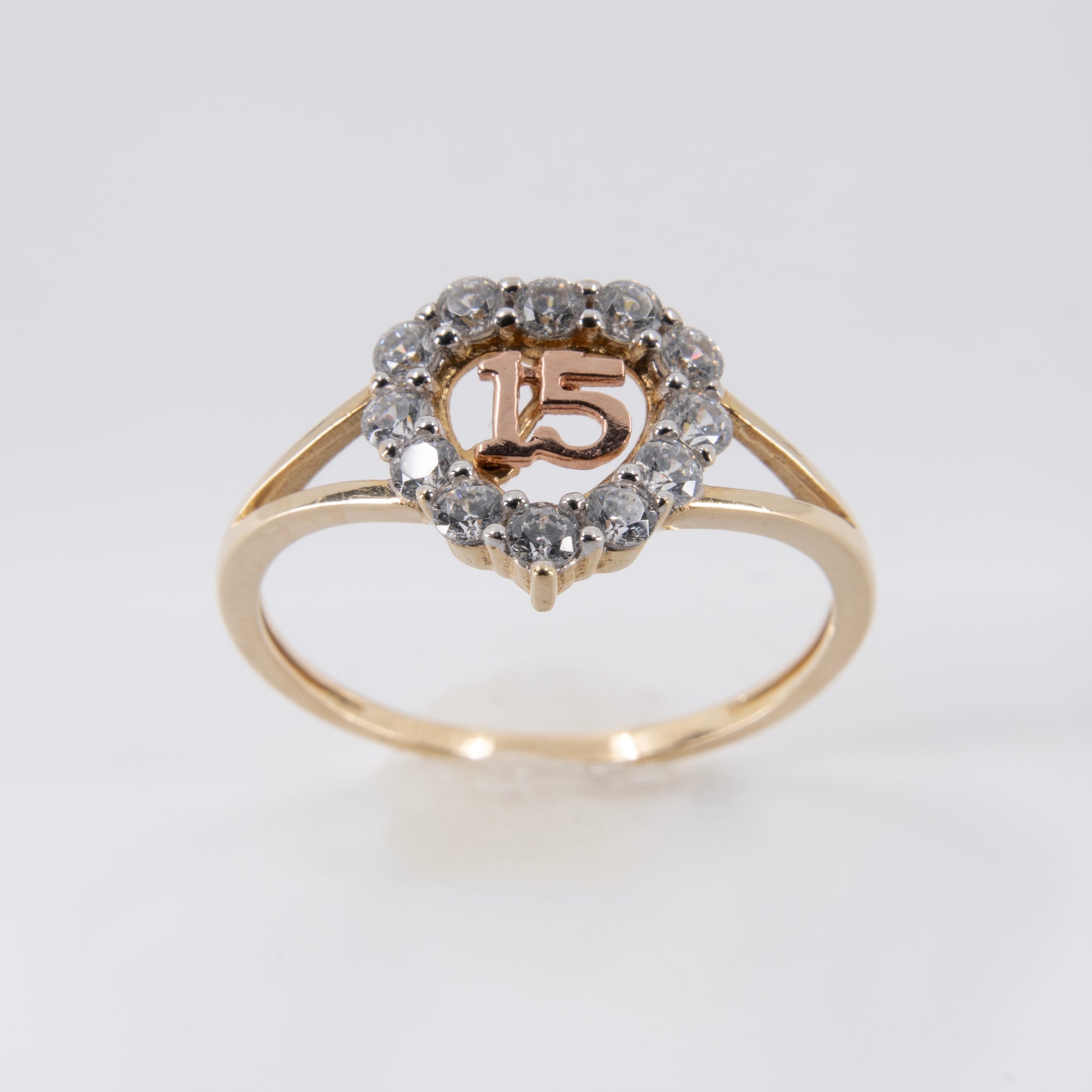 Anillo de 15 Años Corazón con Circonias – Vanessa Joyas