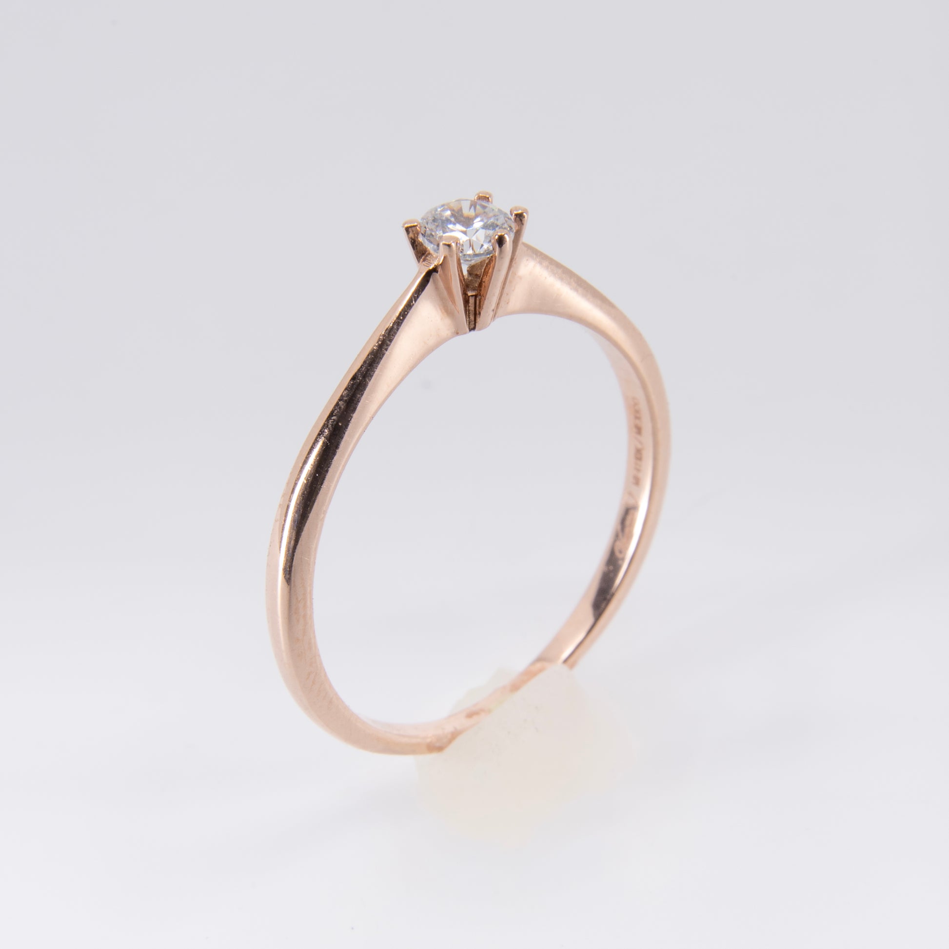 Anillo de Compromiso de Oro Rosa 10k con circonia