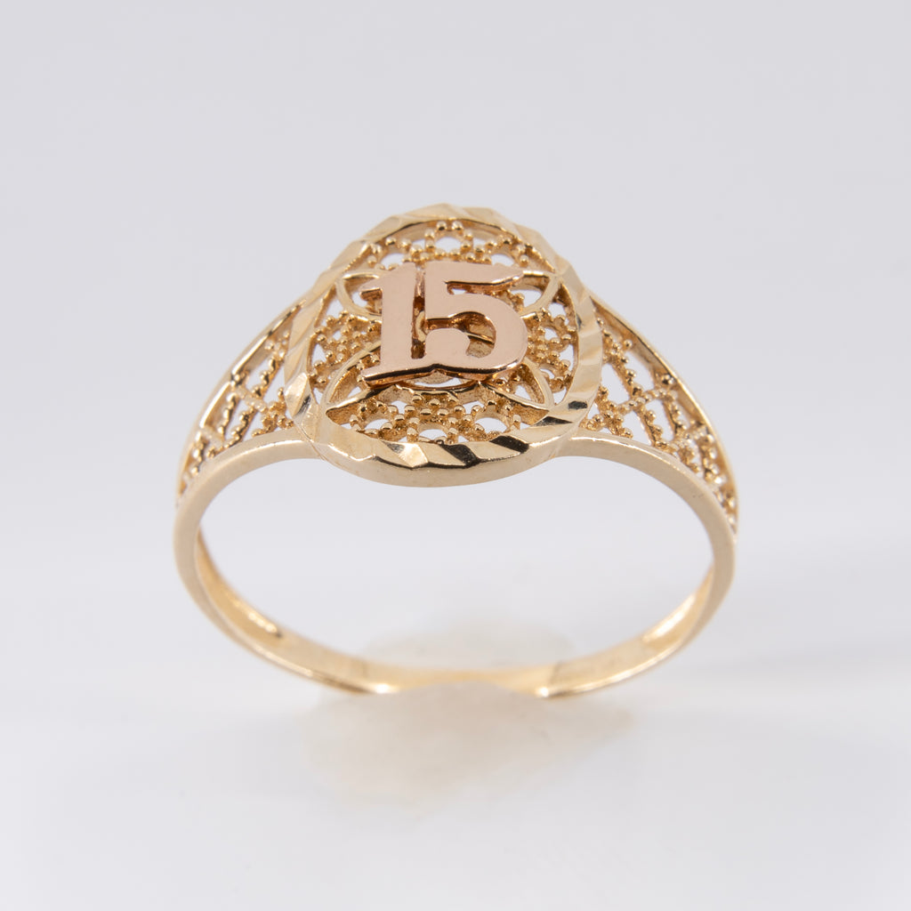 Anillo de XV Años de Oro Filigrana 14k