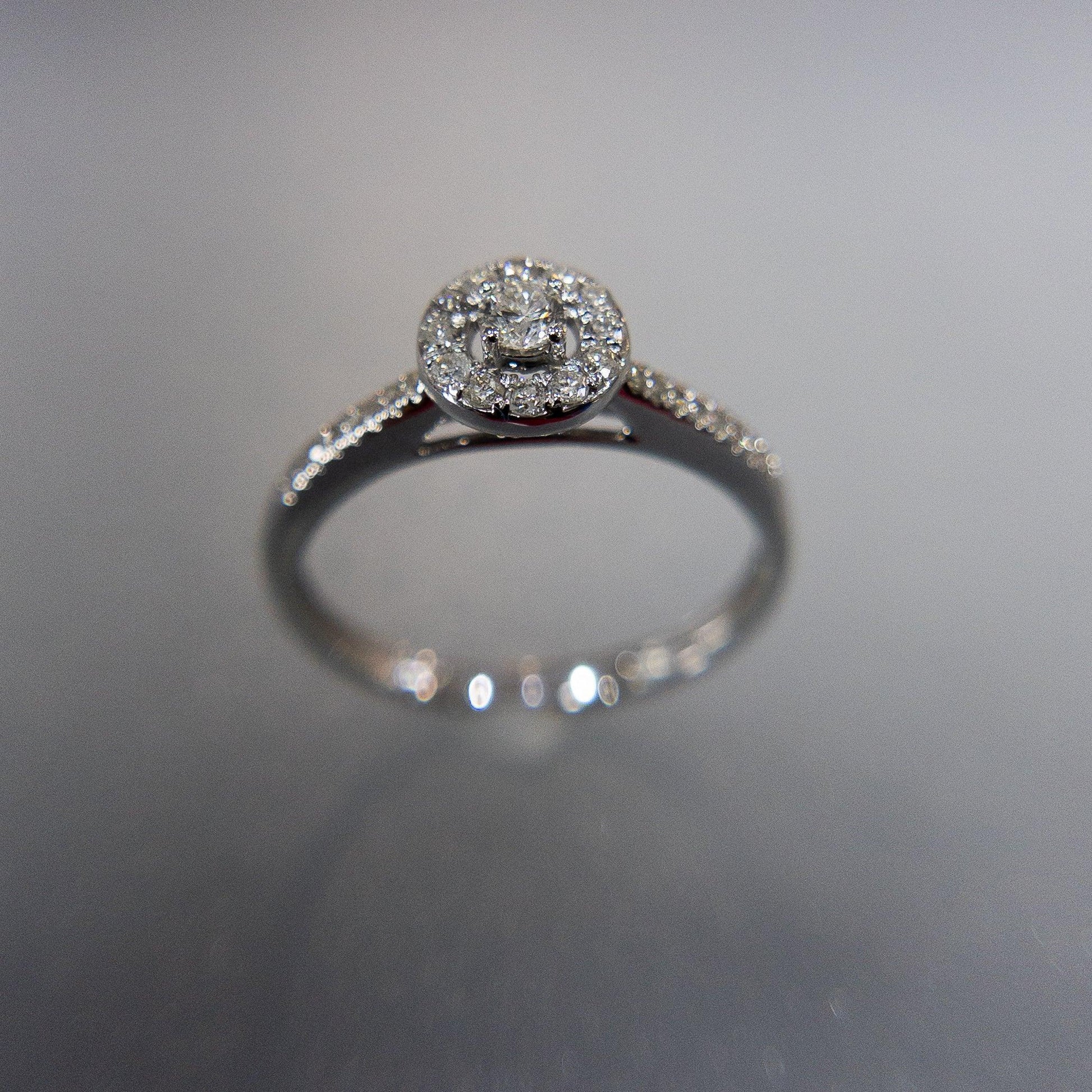 Anillo de Compromiso Oro Blanco 14k Halo con Diamantes 0.25 ctw - Vanessa Joyas