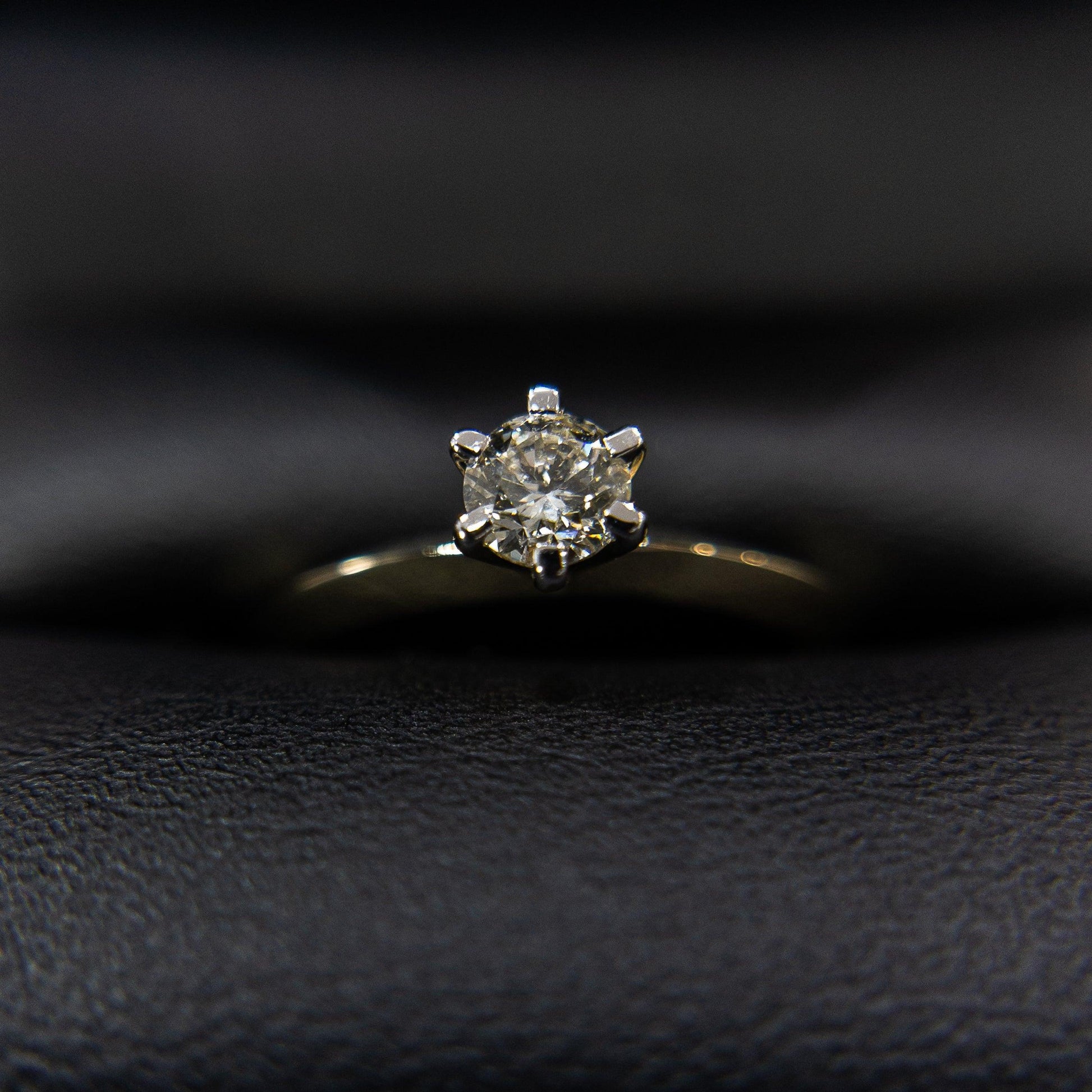 Anillo de Compromiso 14k Solitario con Diamante 0.33ctw - Vanessa Joyas
