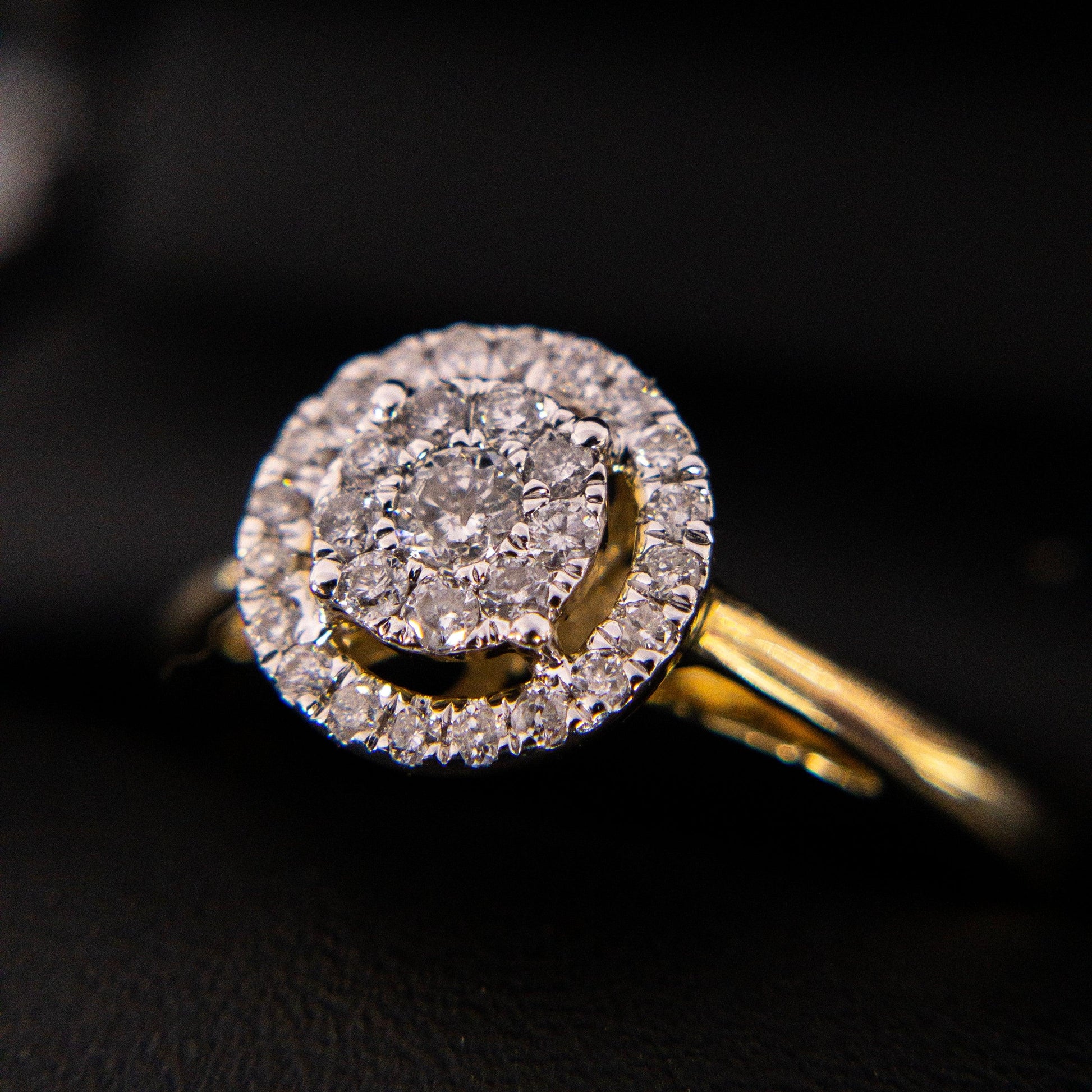 Anillo de Compromiso con Diamantes Halo 0.25 ctw - Vanessa Joyas