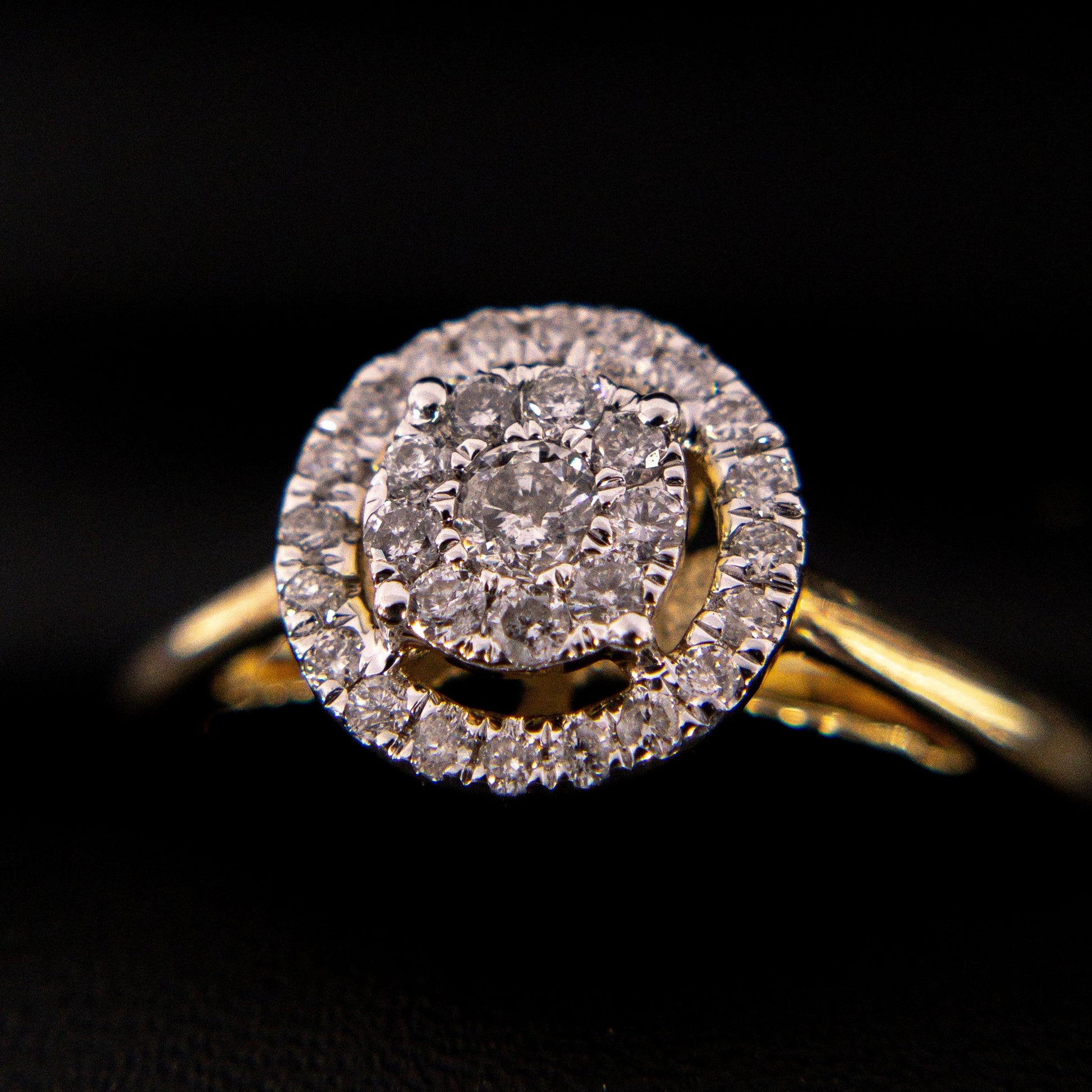 Anillo de Compromiso con Diamantes Halo 0.25 ctw - Vanessa Joyas