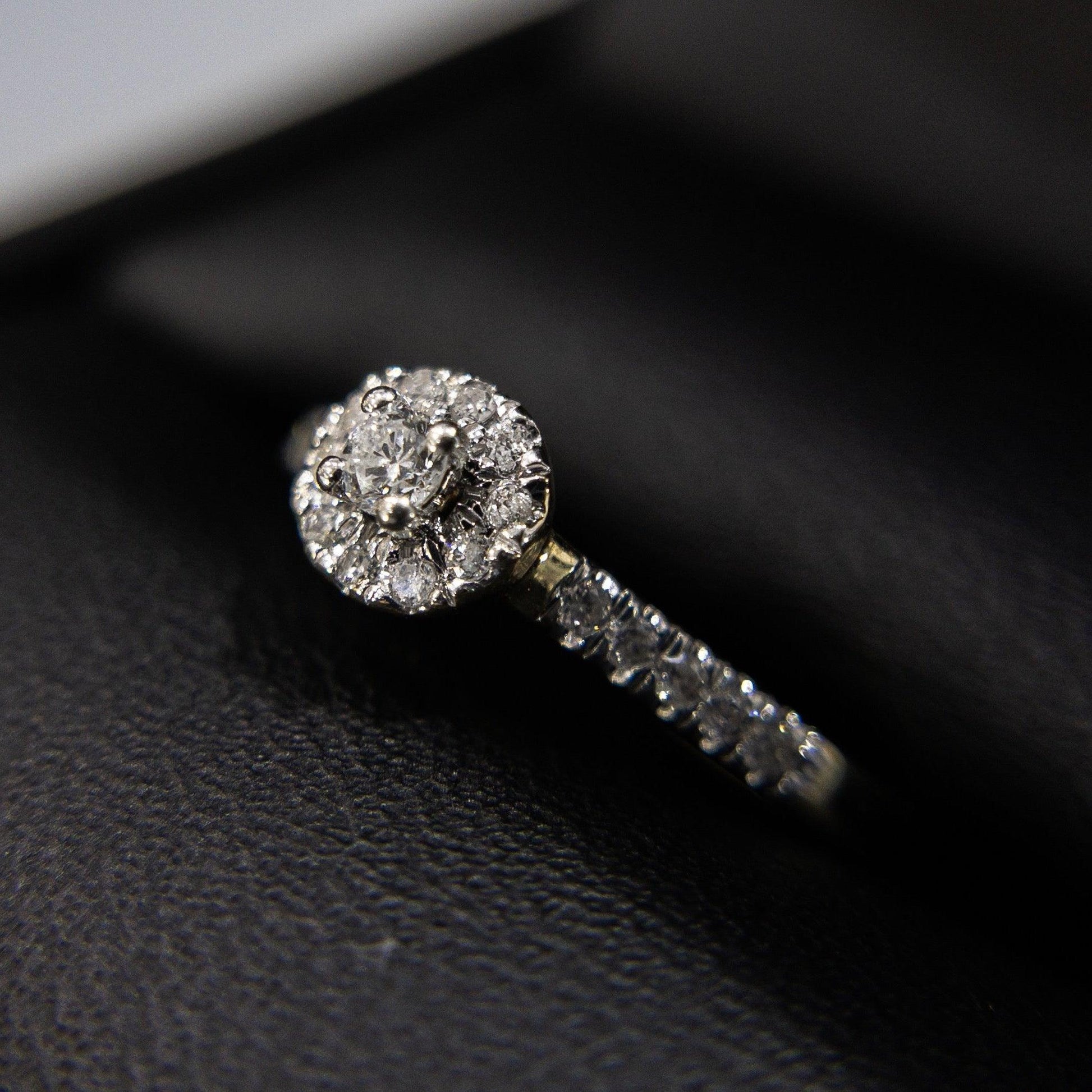 Anillo de Compromiso 17 puntos de Diamante - Vanessa Joyas