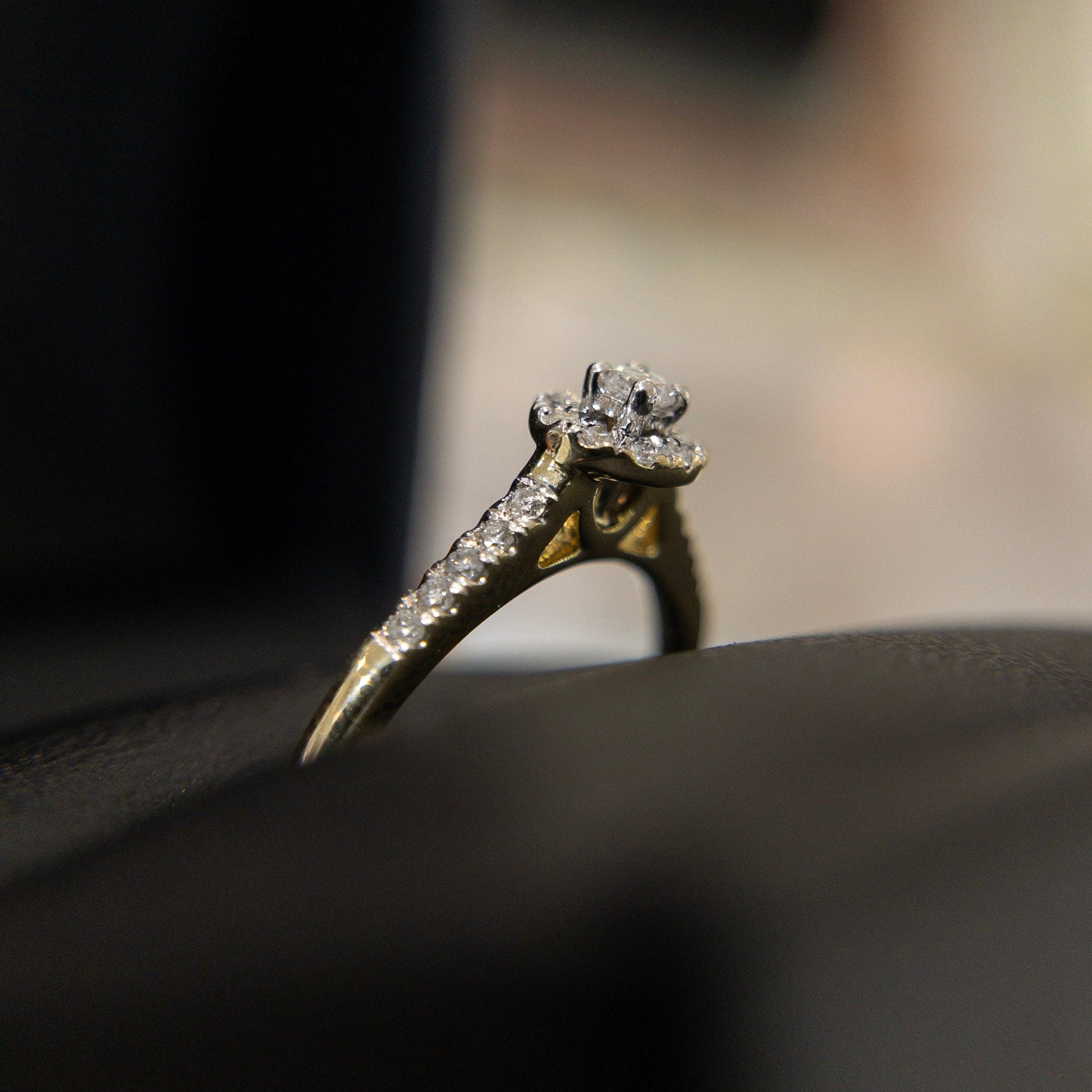 Anillo de Compromiso 17 puntos de Diamante - Vanessa Joyas