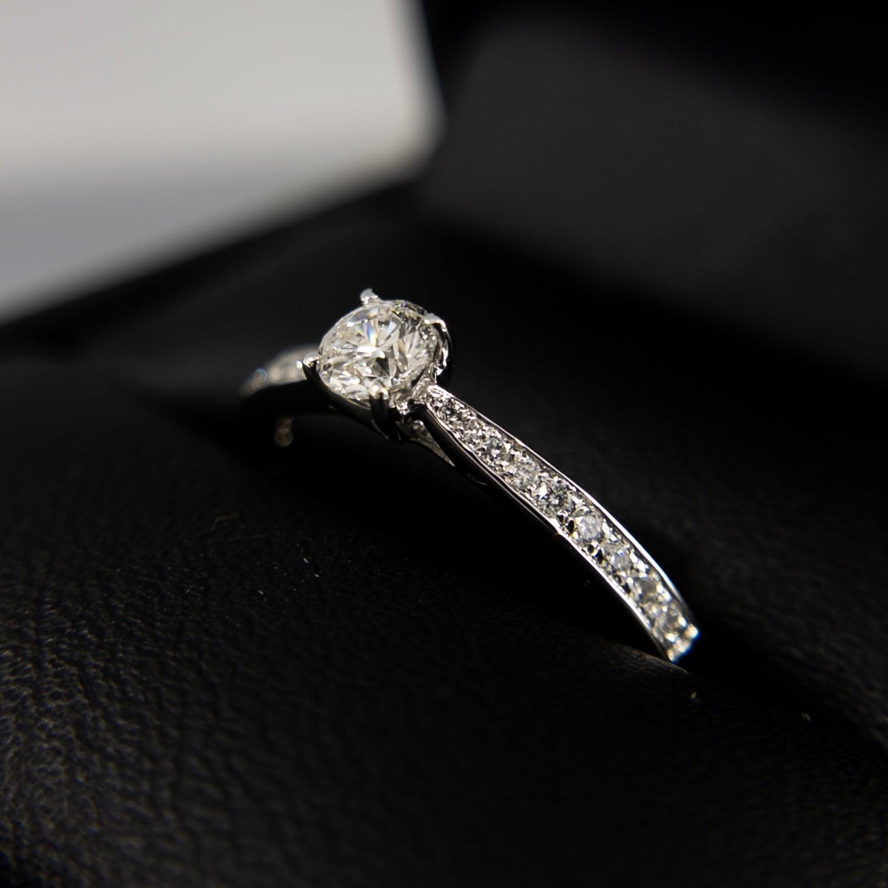 Anillo de Compromiso con Diamantes 40 puntos - Vanessa Joyas