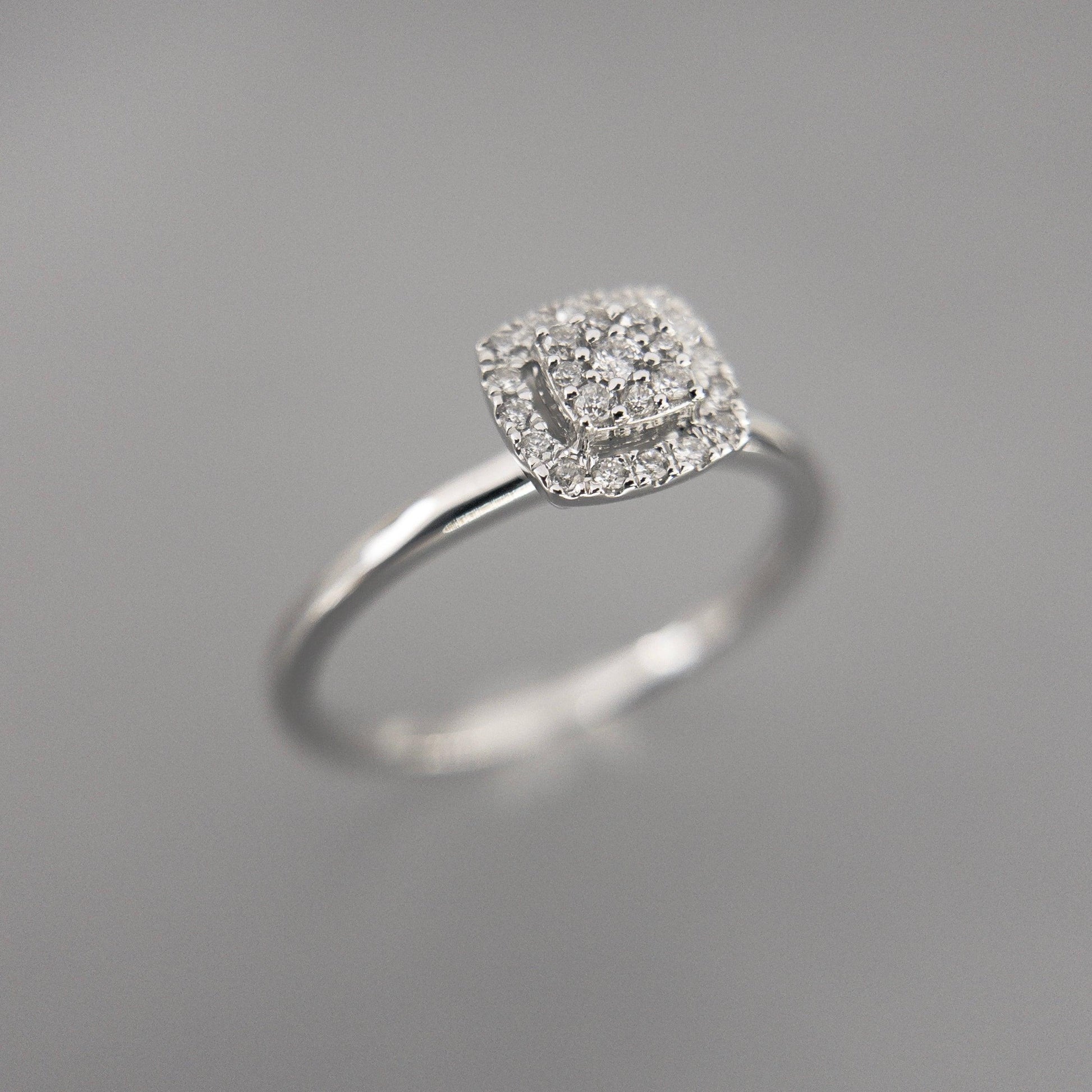 Anillo de Compromiso Halo Cuadrado 0.15ctw Diamantes - Vanessa Joyas