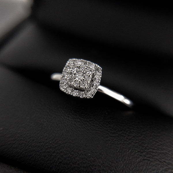 Anillo de Compromiso Halo Cuadrado 0.15ctw Diamantes - Vanessa Joyas