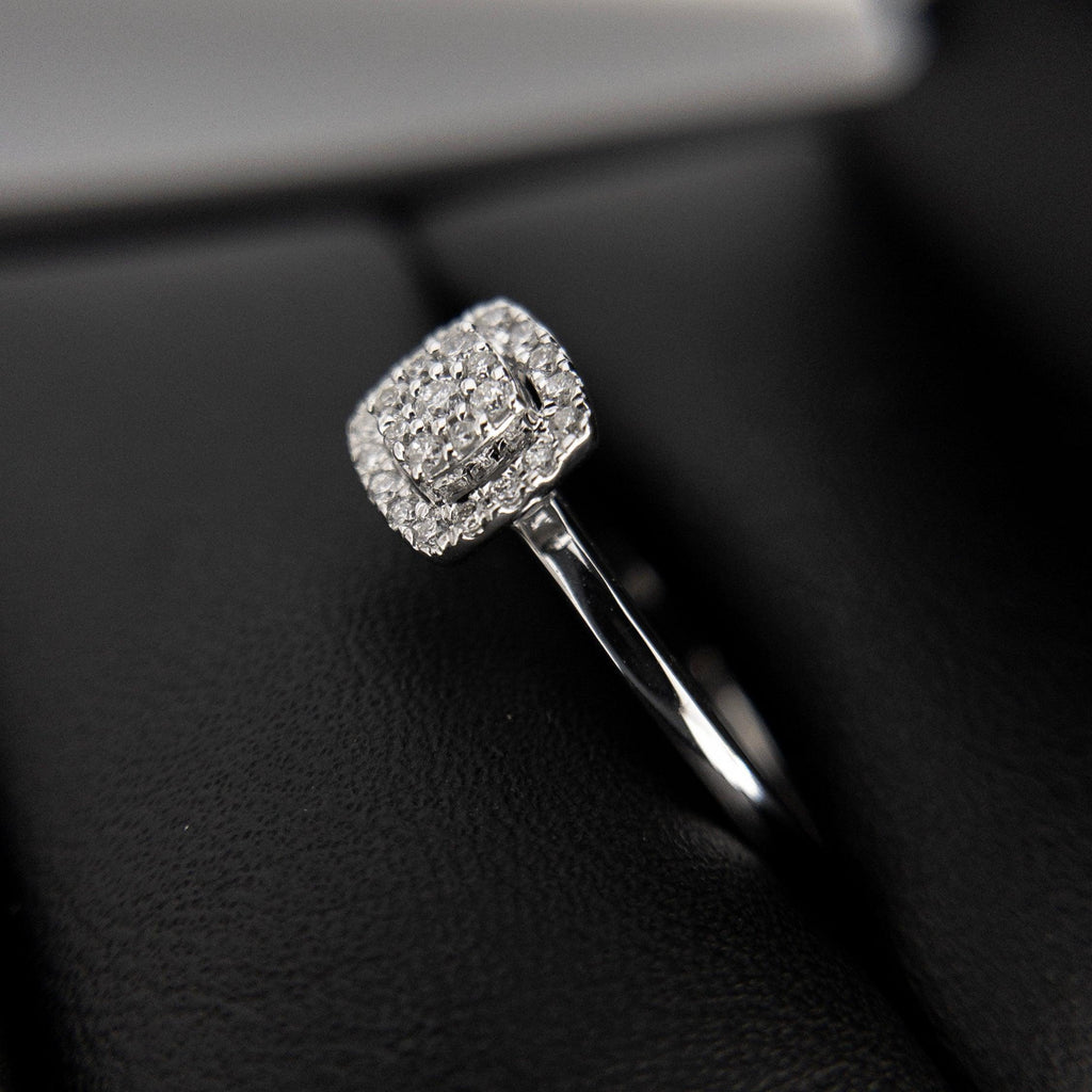 Anillo de Compromiso Halo Cuadrado 0.15ctw Diamantes - Vanessa Joyas